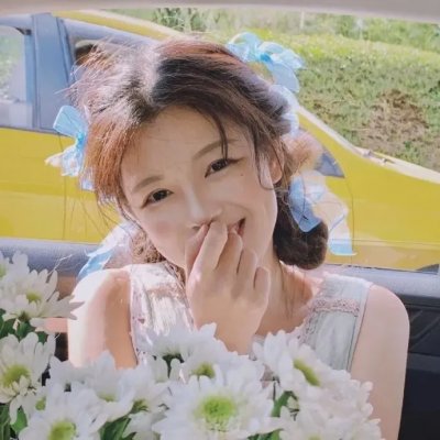 为黛茜小姐开车